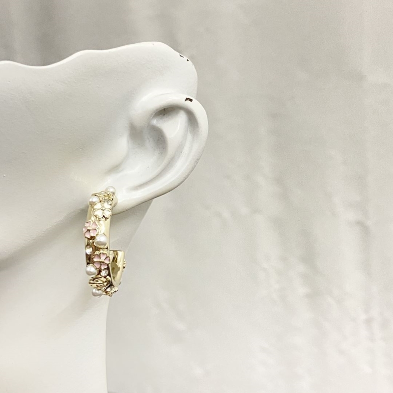 Ch**el earrings